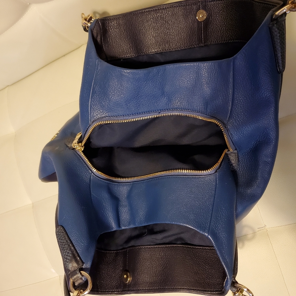 Coach handbag - Picture 2 of 9